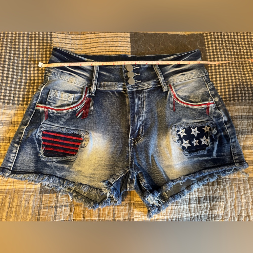 Stylish Denim Shorts with Star and Stripe Accents